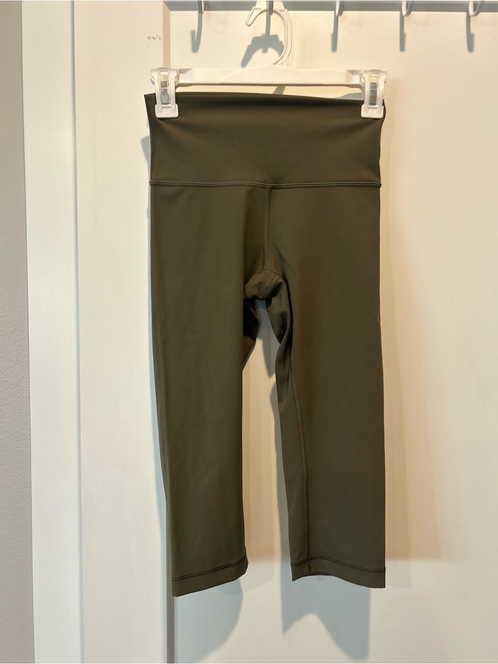 Like New Lululemon Align Cropped Leggings